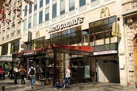 Mcdonald S Paris Champs Elysees France Avenue Des Champs Elysees Paris Champs Elysees