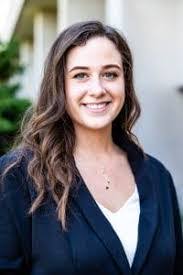 Maggie Peck's Instagram, Twitter & Facebook