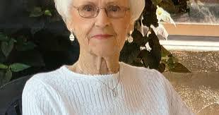 Aimee Grim's Instagram, Twitter & Facebook