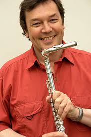 John Hackett e il suo flauto