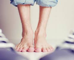 Vicks vapor rub, better known as vicks, is a mentholated ointment that is used for suppressing cough. How To Use Vicks Vaporub To Treat Toenail Fungus Destroy Nail Fungus