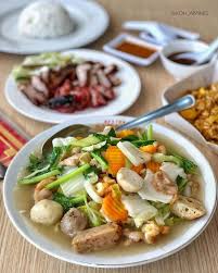 Resep capcay kuah jawa mudah cara bikinnya dengan bahan bahan sayuran seperti wortel demikian juga dengan resep capcay goreng yang sederhana praktis dan cepat cara buatnya. 23 Resep Capcay Spesial Enak Dan Sederhana Kekinian