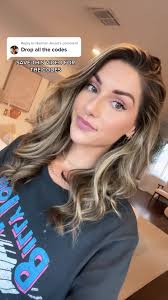 Hannah Awad's Instagram, Twitter & Facebook