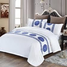 Dhgate.com provide a large selection of promotional royal blue bedding sets on sale at cheap price and excellent crafts. Luxury Royal Blue And White Striped And Polka Dot Print Hotel Style Stylish 100 Egyptian Cotton Twin Full Queen Size Bedding Sets Hipsterbedding Com