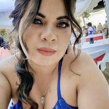 Yo: Amor dame unos 1500 plis Mi amorcito: No quieres 10,000?