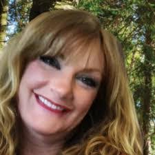 Donna Noonan's Instagram, Twitter & Facebook