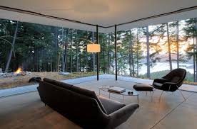 When it comes to living room decorating, modern is a word that gets tossed around a lot when defining a specific style. 10 Modern Rooms With A Forest View