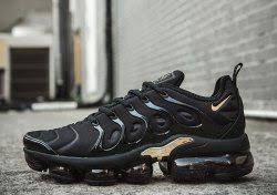 Nike Air Vapormax Plus Tn Black Gold Women S Men S Running Shoes Casual Sneakers Cheap Nike Air Max Nike Shoes Women Nike Air Max