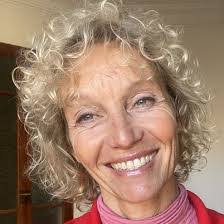 Gina Ritchie's Instagram, Twitter & Facebook