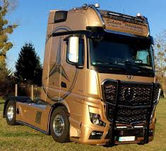 15 Best Trucks In The World Cool Trucks Pictures Trucks Mercedes Truck Mercedes Benz Trucks