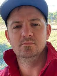 Little Rylee just metres from help in hot car