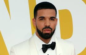 Drake's haircut is called buzz cut hairstyle and short haircut with fade haircuts. Pin On Men S Style
