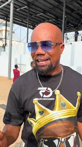 Abro the big mouth in a joyful moment as he arrived at the Prempeh l  International Airport to welcome Mrs. Akosua Serwaa (The first wife of the  late Charles Kwadwo Fosuh) #frimpsdiscovery