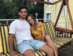 Check spelling or type a new query. Szandi 18 Eves Lanya Igazi Szepseg Lett Fotokon A Ritkan Latott Blanka