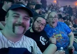 Does anyone know the bartender at Epcot's Rose & Crown?