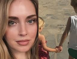 Tu sei la più bella del mondo. Lo sai, tu sei proprio la più bella del  mondo. Sei come un cuoricino, mamma. Sei bellissima". Sono queste le parole  che Vittoria, la figlia