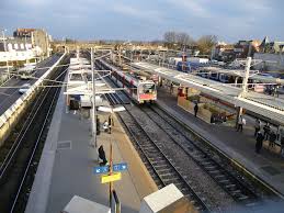 Rer B Rame Entre En Gare De Aulnay Sous Bois Aulnay Sous Bois Departements Francais Rames