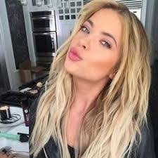 Ashley Hannah's Instagram, Twitter & Facebook