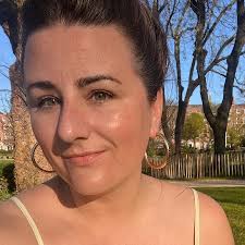 Julia Snowden is fundraising for Macmillan Cancer Support