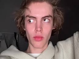 Ethan Bowling's Instagram, Twitter & Facebook