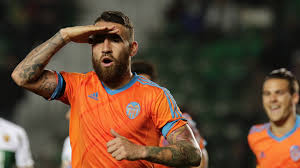 Manchester united target nicolas otamendi is seeking a move away from valencia before he has to report back to training on july 26th, according to marca. Nicolas Otamendi S Move From Valencia To Man City Hits Snag Football News Sky Sports