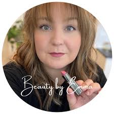 Ny behandling på salongen: Cryopen- frysning av vårtor Behandlingen är  snabb, säker, effektiv och smärtfri. Med hjälp av flytande kvävedioxid,  fryses oönskad hudvävnad. Behandlingstid 15 min 500kr, max 5 vårtor/ 50:-  per