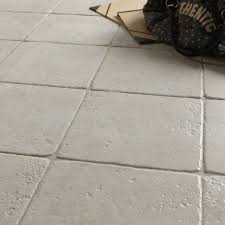 Carrelage Sol Et Mur Blanc Effet Pierre Toscane L 32 5 X L 32 5 Cm Carrelage Sol Carrelage Effet Pierre Carrelage Interieur