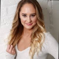 Katie Lester's Instagram, Twitter & Facebook