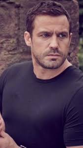 Exploring TikTok Traditions with Warren Fox in Hollyoaks