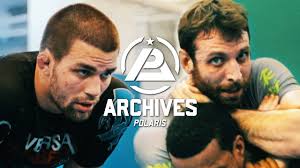 Eddie Cummings diskuterades förra veckan här i några positiva inlägg…detta  delades här för ett tag sedan, men här är några sällsynta och fantastiska  rullande filmklipp av honom från Blue Basement