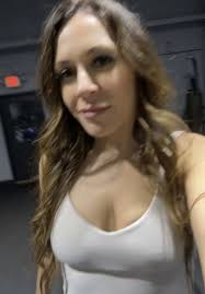 Self love in action #jamietall #worthyoflove #selfesteem #girlswholift  #fitness