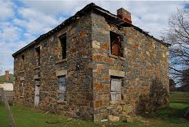 File Abandoned House Road To Ben Lomond Jpg Wikimedia Commons Abandoned Houses Derelict House Creepy Houses