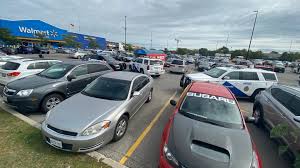 Canadian news and top headlines. Toronto Police Investigating After Fatal Daylight Shooting In Walmart Parking Lot Cp24 Com
