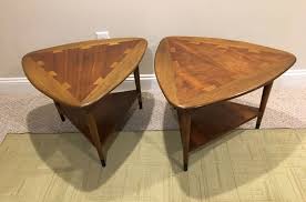 Pair Lane Acclaim 900 21 Wedge Table Mfg 08 08 59 Recently Refereed To As Guitar Pick Tables Table Side Table Decor