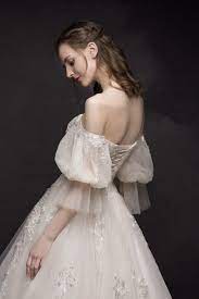 Maybe you would like to learn more about one of these? Brautkleid Mit Carmenausschnitt Und Puffarmeln Hochzeitskleid Prinzessin Hochzeit Brautkleid