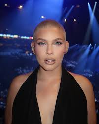 very much into me rn. 🖤