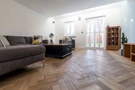 For now you can order a free sample of this floor here >>> buff.ly/2koulyy. V4 Wood Flooring On Twitter New Featured Installation Story See Our Zigzag Herringbone Wood Floors In Frozen Umber Adding Warm Oak Character To This Modern Manchester New Build Home Realhomes Woodfloors Https T Co Yyeogf9rsd