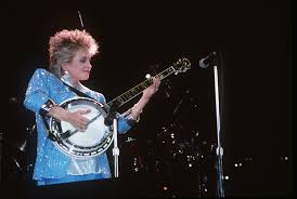 The first track here is standing room only which reached number 5 on the country singles. Barbara Mandrell Discography Wikipedia