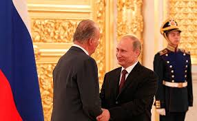 Vladimir Putin presented Russian ...