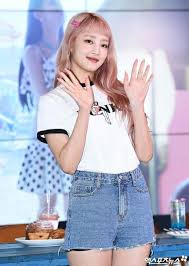 Gidle Playj S K Pop Star Guerrilla Interview In 2020 Pop Star Girl Fashion K Pop Star