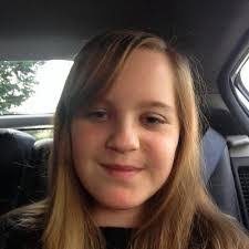 Amy Simcox's Instagram, Twitter & Facebook