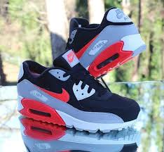 Nike Air Max 90 Essential Men S Size 10 5 Wolf Grey Crimson Black Aj1285 012 Nike Runningcrosstraining In 2020 Nike Air Max Nike Air Nike Air Max 90