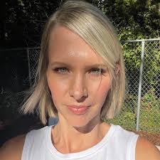 Erin Scholl's Instagram, Twitter & Facebook