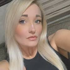 Crystal Summerlin's Instagram, Twitter & Facebook