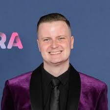 Dylan Caple's Instagram, Twitter & Facebook