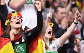 Im vorfeld beherrschte die debatte um das regenbogenverbot der uefa die medienlandschaft. Handball Wm Tickets Das Kosten Die Letzten Karten Furs Deutschland Spiel Stern De