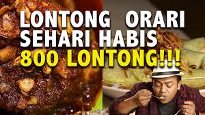 Lontong sayur khas padang siap dinikmati. Lontong Orari Banjarmasin Sehari Habis 800 Lontong Youtube