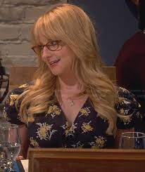 Bernadette big bang theory blau. Bernadette Rostenkowski Outfits Fashion On The Big Bang Theory Melissa Rauch Page 3 Wornontv Net