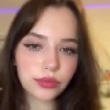 she’s perfect stop- @gingerpalaza. (my insta isn’t working so here’s this  for now!!) dt: hazel!!