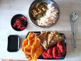 Try these delectable recipes that are sure to please the palate. I M Still Learning To Cook Korean Food But I Think Today S Lunch Turned Out Well Except For The Pancakes They Almost Left Me In Tears Koreanfood